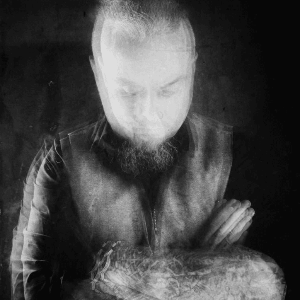 Cork's Crá Croí Weld Joy Division and Type O Negative in Post-Punk Anthem Flesh Machines
