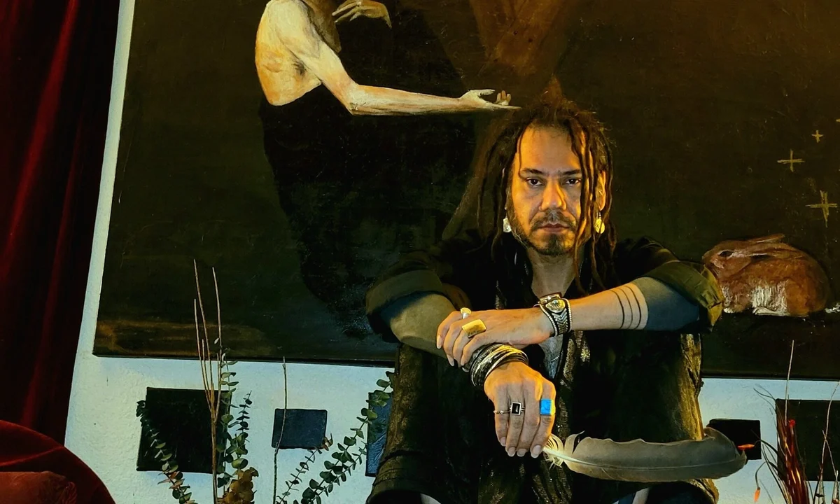 Dead Feather Concept: Inside Cate Heleswv (Red Medicine) Vol. 1