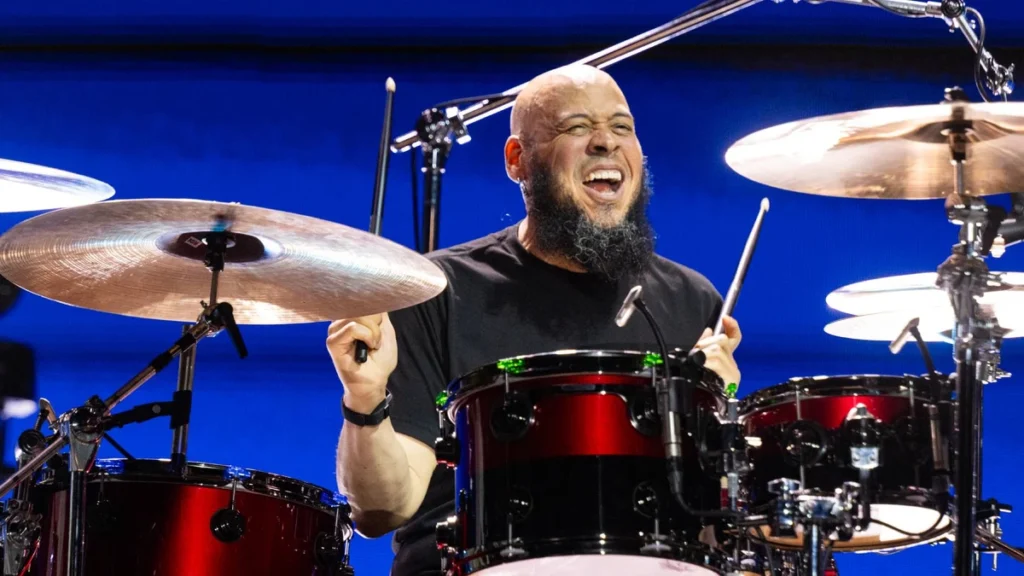 Pearl Jam Borrowed a Beatle's Drummer and Left Fans Guessing